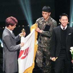 画像 JYJ授賞式[ユチョンPics]&amp;[TVCast]フル映像&amp;笑うユチョンFancamほか の記事より 19つ目