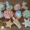 クリスマスカップケーキ&アイシングクッキーの画像