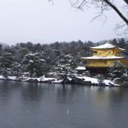 2016年　雪の金閣寺２