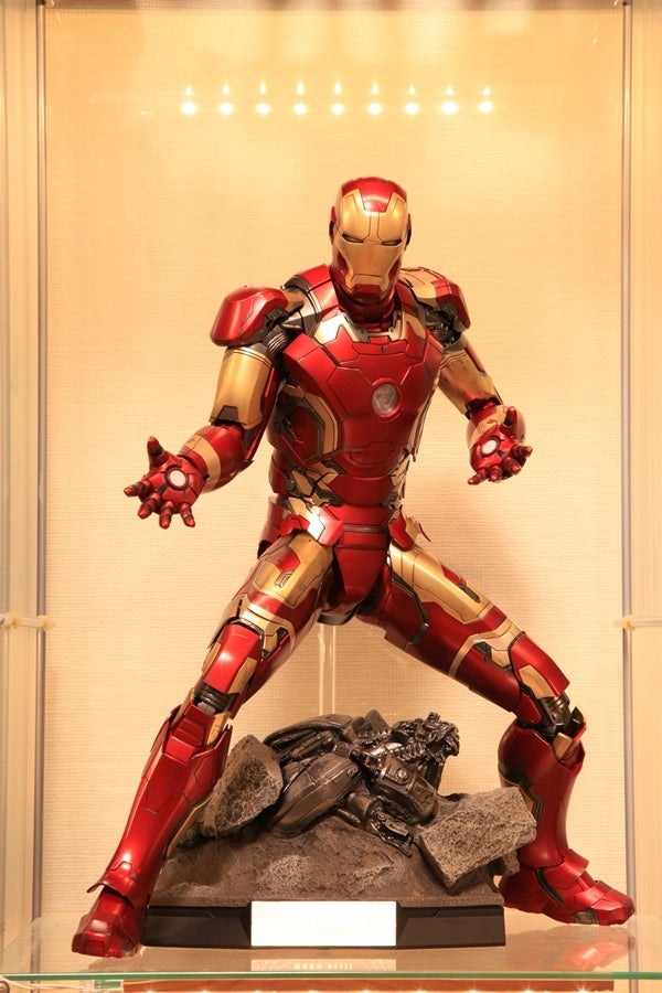 ホットトイズ クオーター スケール アイアンマン マーク43 AOU ホットトイズ クオーター スケール アイアンマン マーク43 AOU