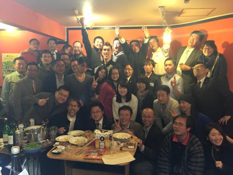 みんなめっちゃ笑顔！ ちょっと遅めの新年会の記事画像