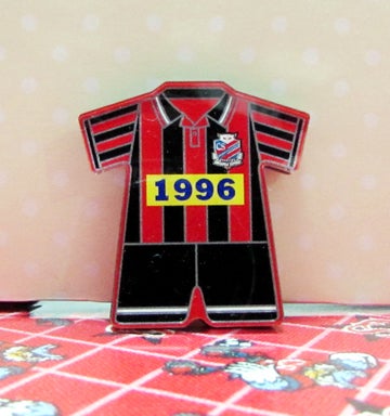 北海道コンサドーレ札幌ユニフォーム型マグネット1996 六三々のmono 北海道コンサドーレ札幌ユニフォーム型マグネット1996 六三々のmono