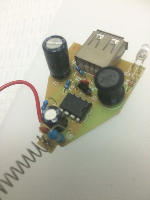 USBシガーソケット充電器改造 | 趣味の電子工作・無線のブログ