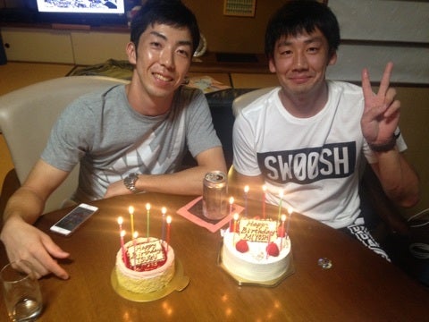 Birthday Party in Gen's Barの記事より