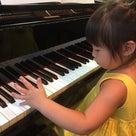 ピアノ演奏の基礎の学びの始まりも、6歳6ヶ月6日目からと思ってください♪の記事より