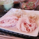 今日の自宅サロンは２色の手作り麺、きれいな色でしょ～。の記事より