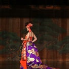 【Dahlianty着物ドレスファッションショー　舞台写真】Kimono Dress showの記事より