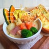 温まろ♪8種の野菜カレークリームスープ チーズバゲット添えの画像