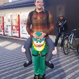 画像 ユニークな服を着てました の記事より