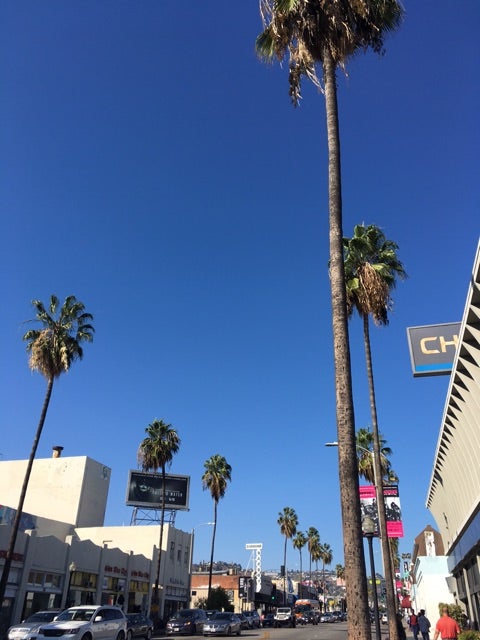 LAで一番イケてるストリート。フェアファックスアベニュー