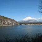 富士五湖とブルーパールネックレスの記事より