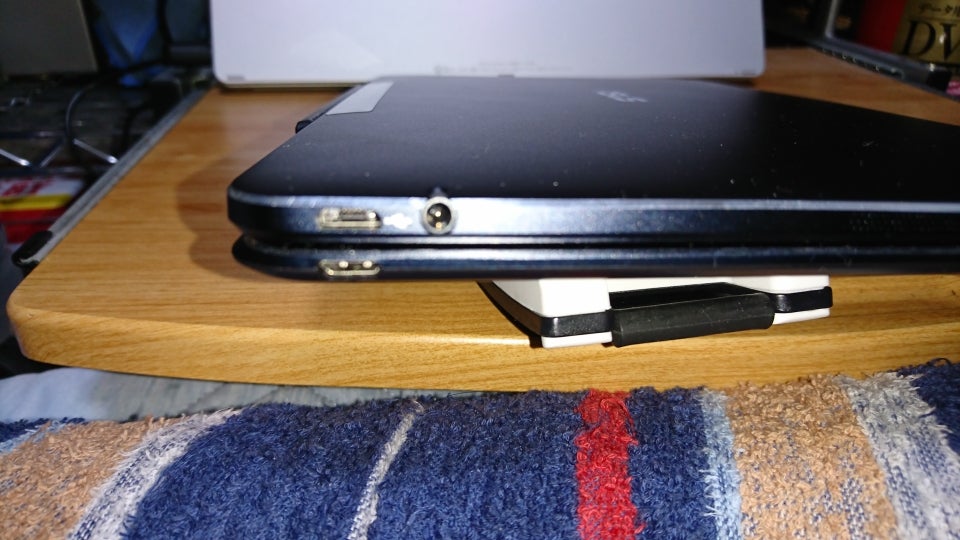 ASUS TransBook T100Chi初代のリファビッシュ品を安くゲットしたので 