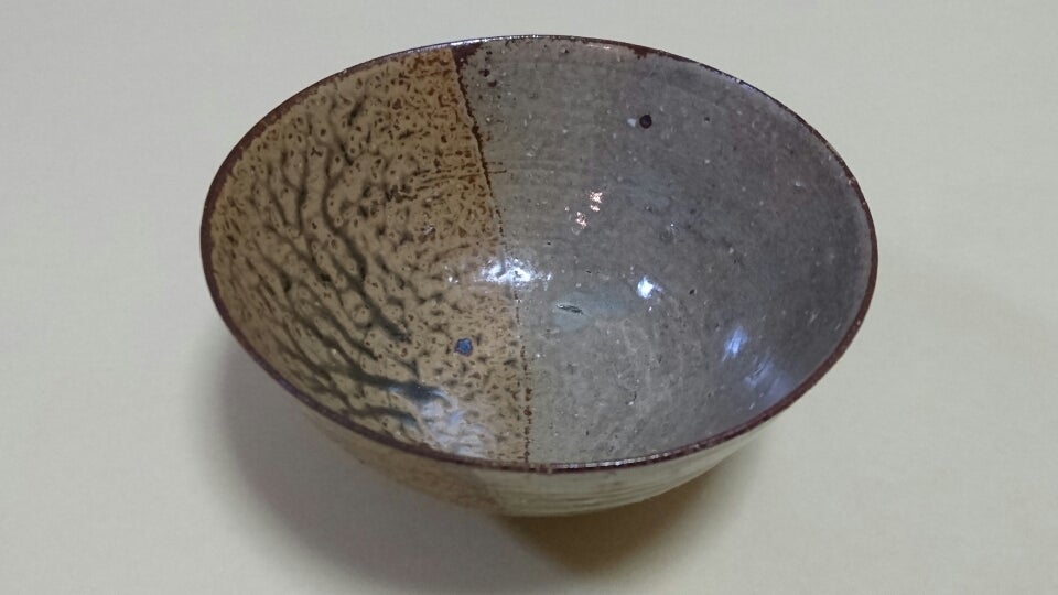 茶の湯の陶器・伊藤圭さんの伊羅保茶碗です。 | 民芸、茶の湯の陶器の 