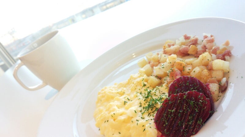 イケア レストランで朝食を スウェーデン ブレックファーストプレート ホットドリンク無料 関西の素敵なホテル グルメ Ayumiの日記