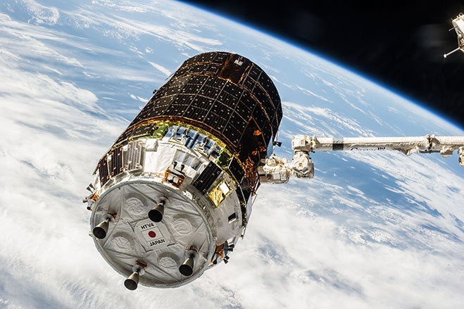 プラモデル製作 アオシマ 宇宙ステーション補給機 ＨＴＶ（こうのとり） | アンチノイズＤＸのブログ