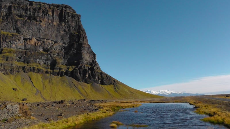 アイスランド（3/6）セーリャラントスフォス ★黄金色に輝くの滝とオーロラ爆発、絶景です。