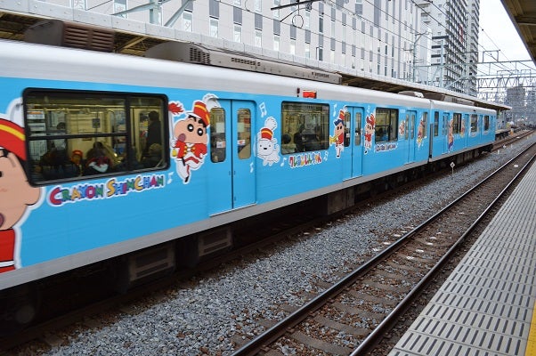 東武鉄道 50050系クレヨンしんちゃんラッピング編成 鉄道好きの旅日記 写真館