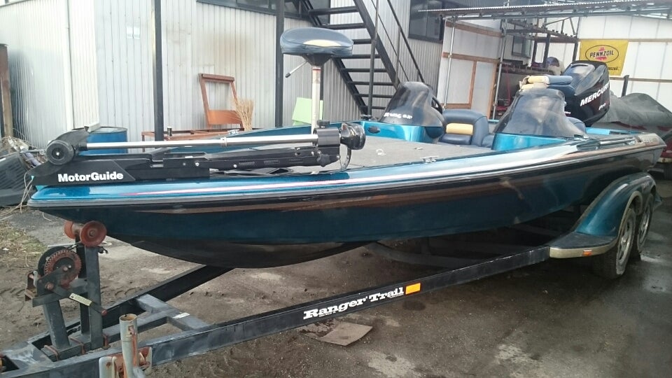 中古艇 Ranger 492 VS 琵琶湖 Jackpot バスボート 販売修理/魚探取付販売/カスタムボート