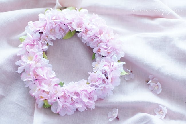 ダイソーの造花5本で 高見え 桜リースの作り方 インテリアと暮らしのヒント