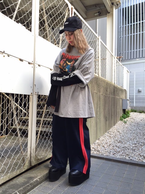 Punyus ラインパンツ 5本セット ?フードジャージトップ￥5,999＋tax 