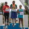 メキシコで50kmの山岳マラソン開催 → スカート姿＆タイヤで作ったサンダルを履いた先住民優勝の画像