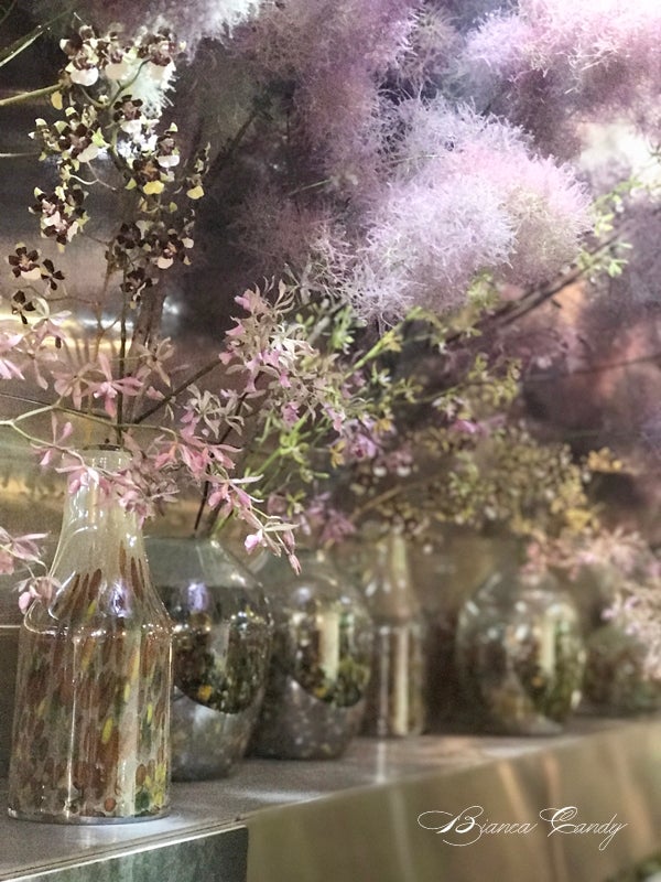 ドライフラワーでも楽しめる スモークツリー オシャレな飾り方 花市場レポート 週末に飾りたい花 花のある暮らしのレシピ集 フランススタイルのフラワー 教室ビアンカキャンディ 辻堂 藤沢 茅ヶ崎