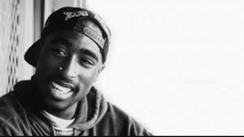 Tupacの生涯を描いた映画 All Eyes On Me Straight Outta Hollywood