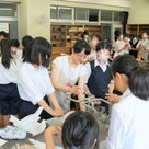 鎌倉市立中学校合同「手芸部研修会」でフェルトボール作り、やりました！の記事より