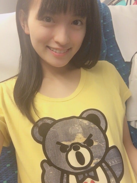 くまのTシャツを着た清井咲希