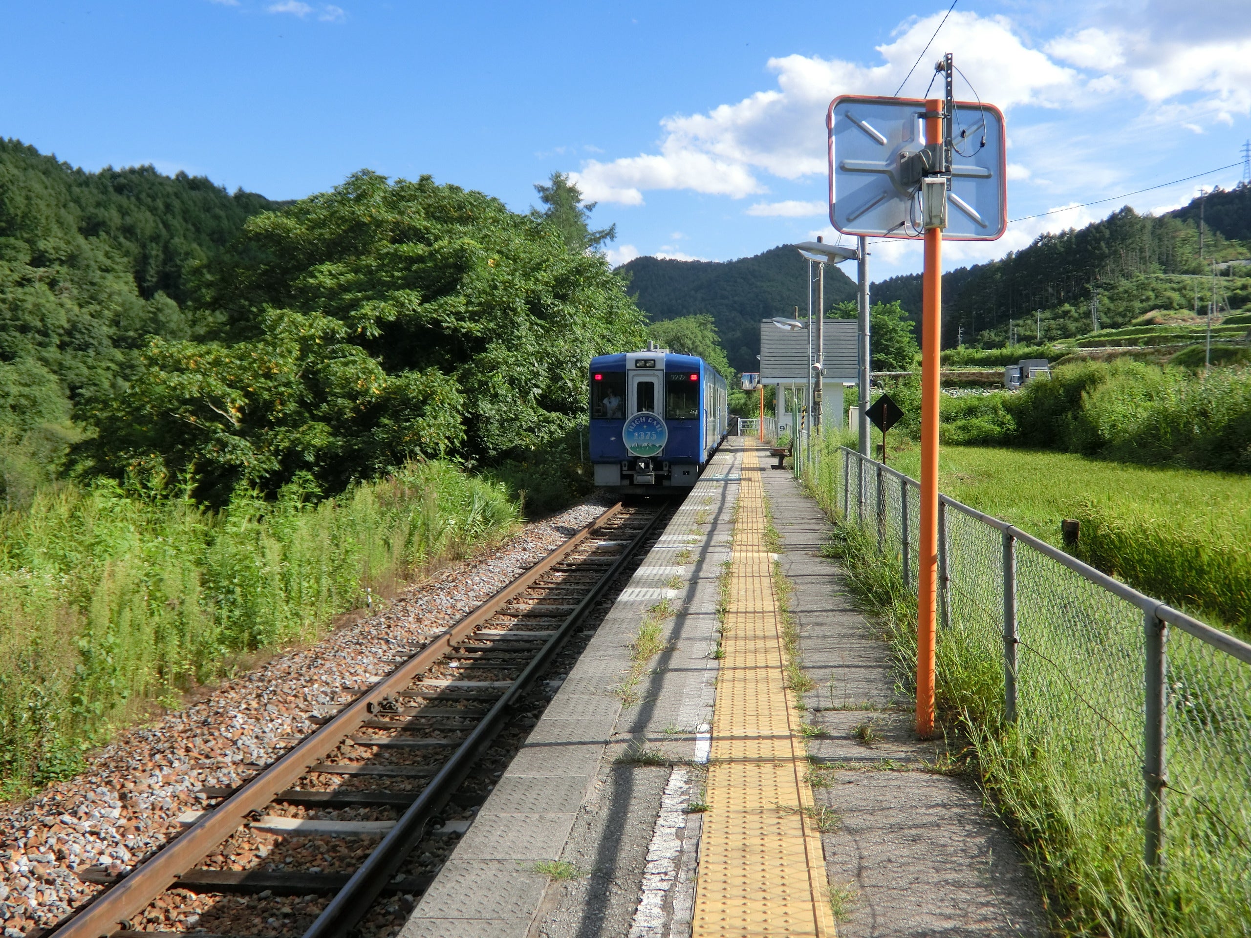 夏の小海線・佐久広瀬駅 de HIGH RAIL2号☆彡