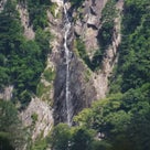 日本一の水質・面河川源流の落差102mの御来光の滝への記事より