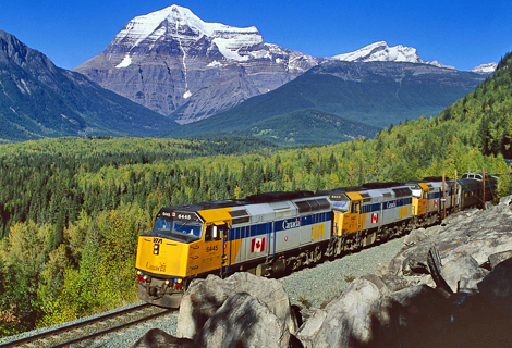 カナダで最高の留学生活を送るために優雅に電車で旅をしよう！Via railとは?