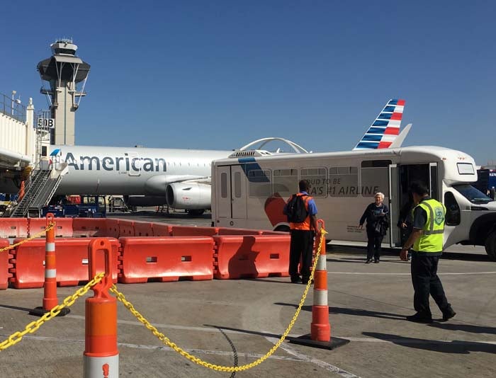 米国内線機内持ち込みができないフライト アメリカン航空のエリア限定版アメリカンイーグル Emilyのアメリカ生活ブログ