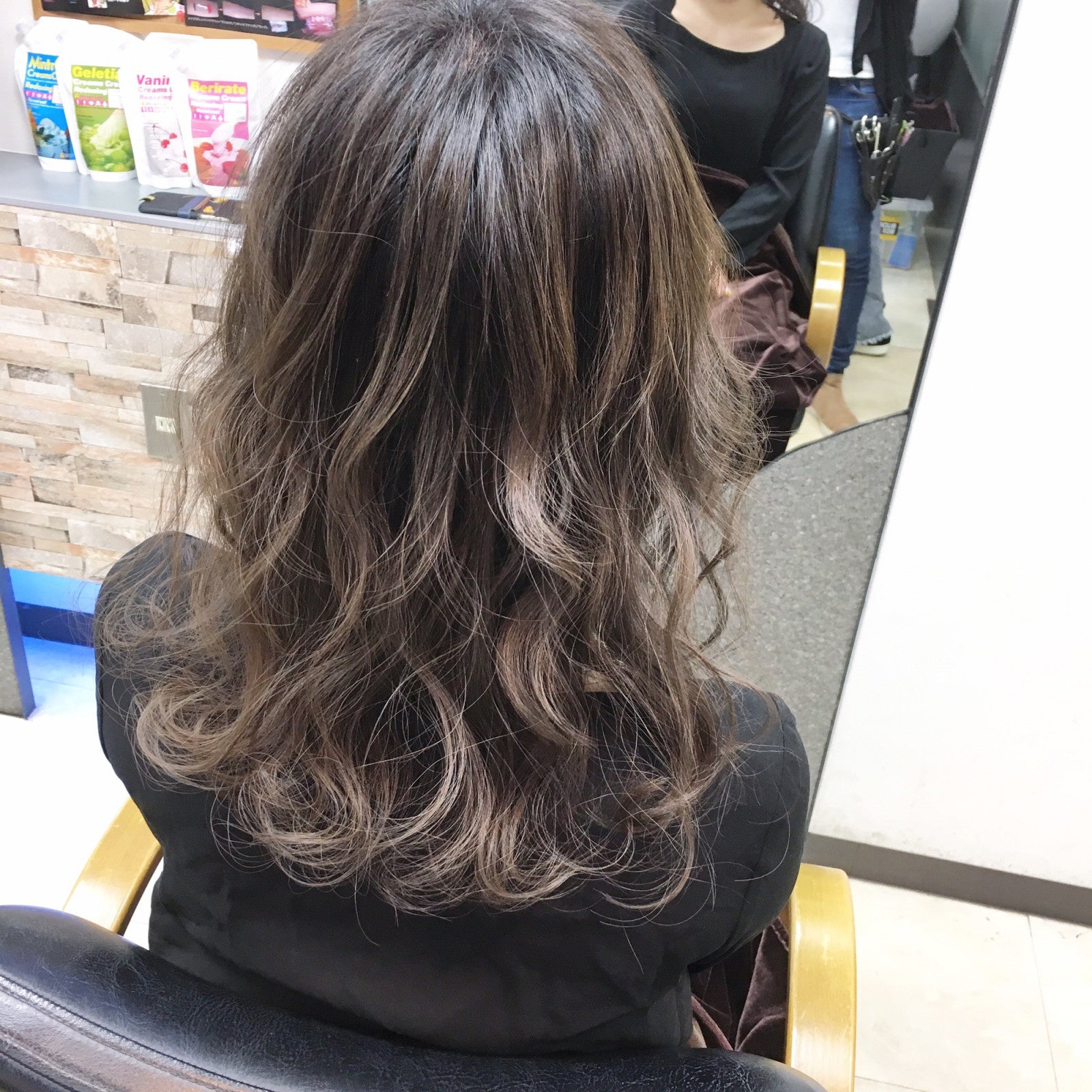 赤味が絶対嫌な方は【ブルーグレージュ】がオススメの記事画像