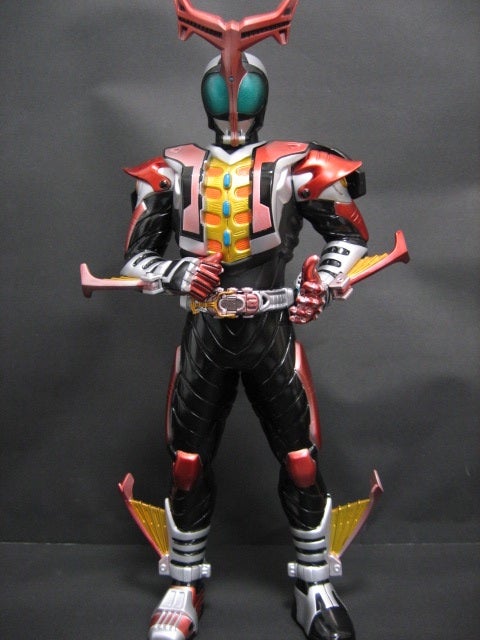 RAH仮面ライダーカブト ついにハイパーフォーム 風登場！（笑 