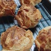 シュークリームとチーズケーキの画像