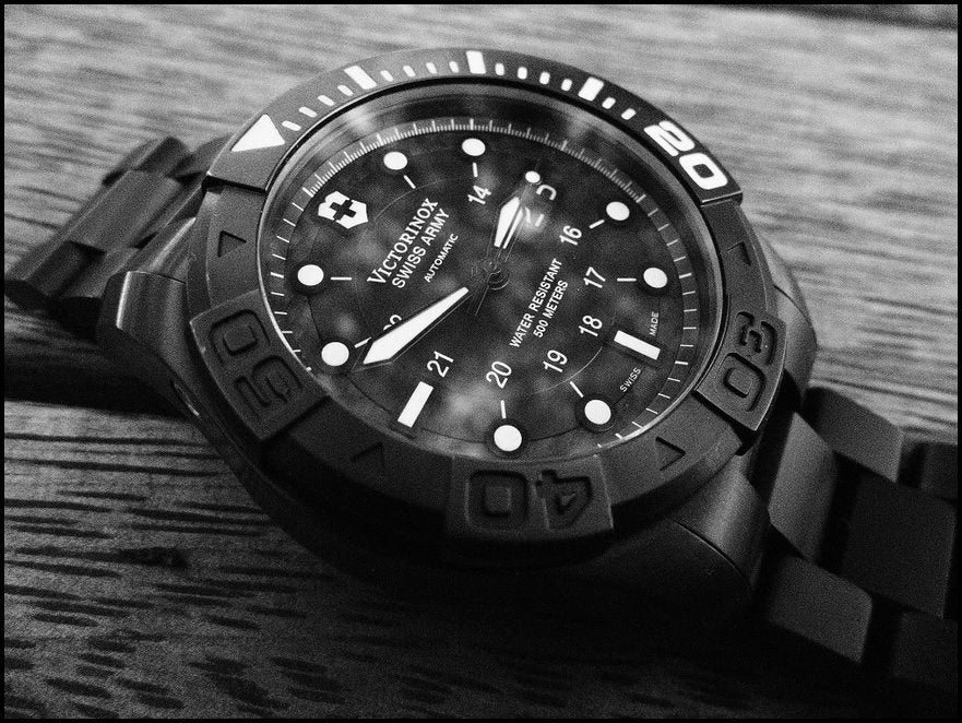 ビクトリノックスの腕時計を買ってはいけない】 | victarmyのブログ