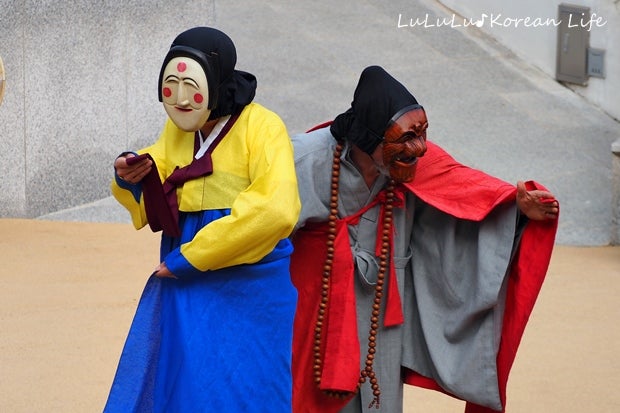 ⑩韓国重要無形文化財”河回別神グッ仮面劇”と”仮面博物館” | ・ﾟ