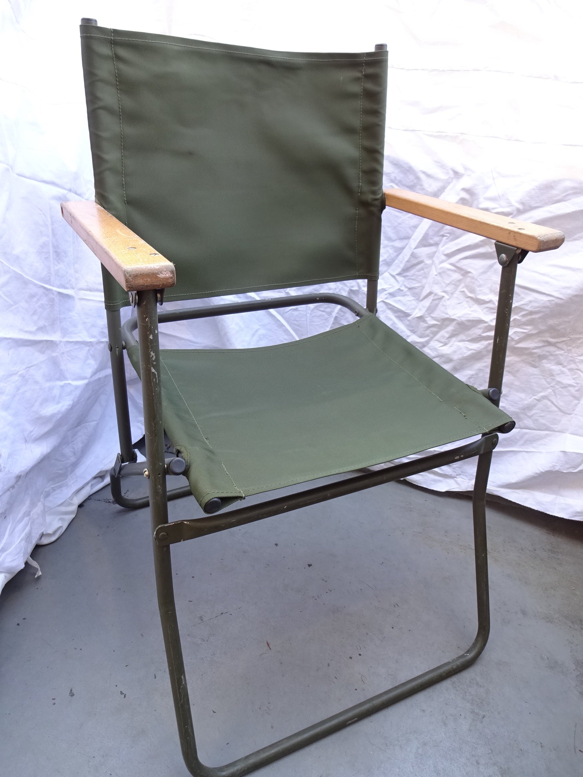 70's〜 Vintage British Army Rover Chairs! | ILLMINATE blog