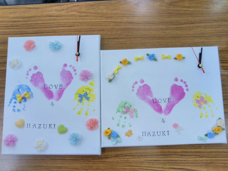 満席広島県　福山　１２月　赤ちゃんから参加できる世界に一つの時計づくり　手形アートの記事より