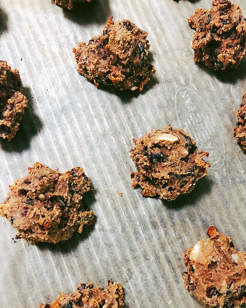 小麦粉なし 鉄分たっぷり 小豆 レーズン アーモンドクッキー ニューヨーク発 食が健康体と美を作る話