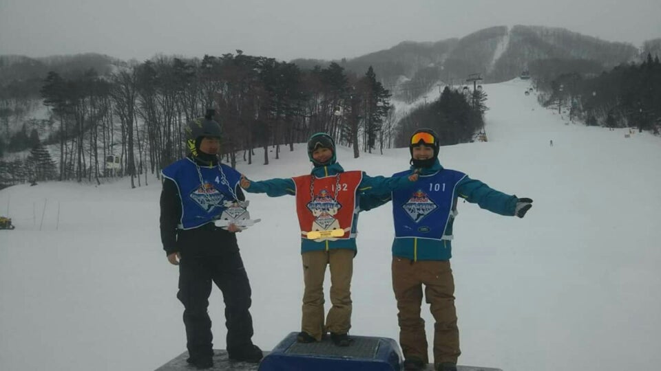 RED BULL　SNOW　CHARGE　スクール優勝！！の記事より