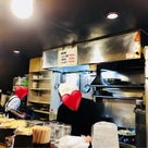 大阪市西区江戸堀にある「グリル ピエロ」で、大人気の”ハンバーグ定食”をいただき。の記事より