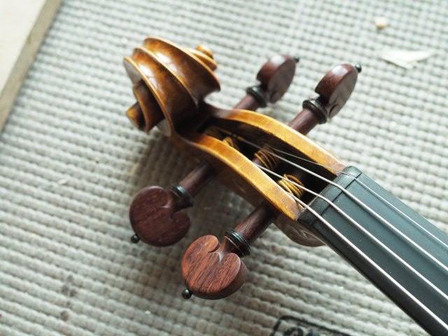 ペグ、テルピース、あご当てなどの話 ヴァイオリン技術者の弦楽器研究ノート
