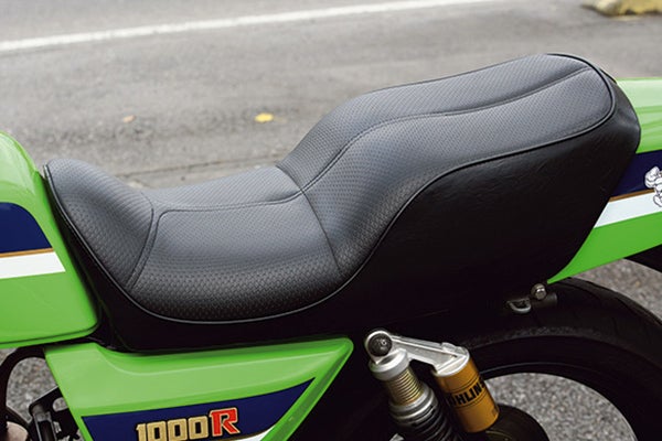 GSX1400 シート加工＆張替え！ | バイクシートマイスターのブログ