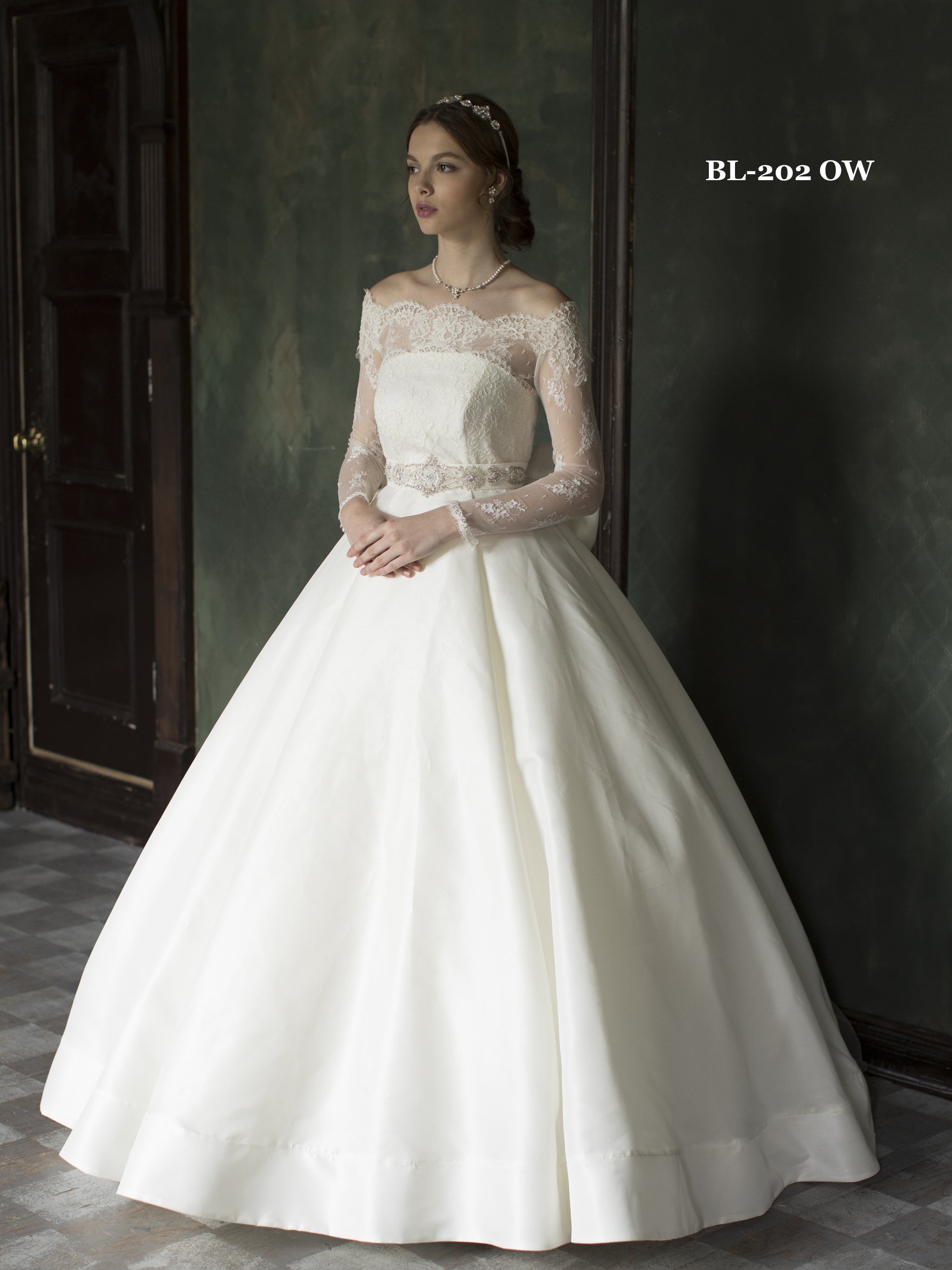 インナーブラウス♡*. | Dress Salon CHERIE
