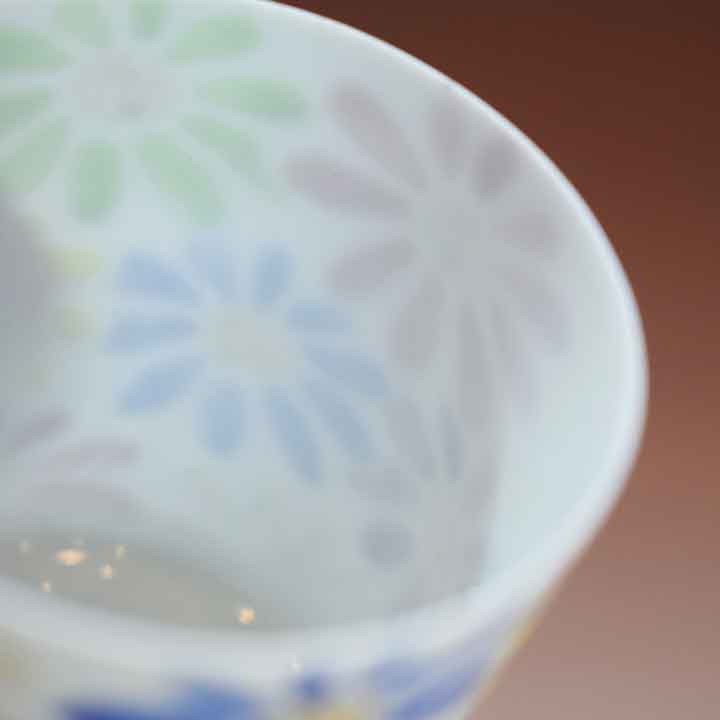 極限の「薄さ」のうつわ 京焼・清水焼作家紹介 ~賀泉 極限の「薄さ」のうつわ 京焼・清水焼作家紹介 ~賀泉