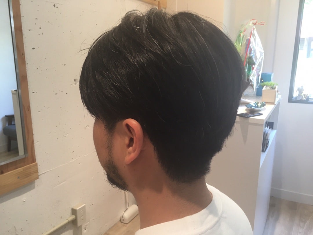 横の髪が膨らむ男性にオススメ★ 神戸市灘区 ハネるまとまらない髪をカットで年間1200人解決する美容室グラニーコ 山本なみ子のブログ