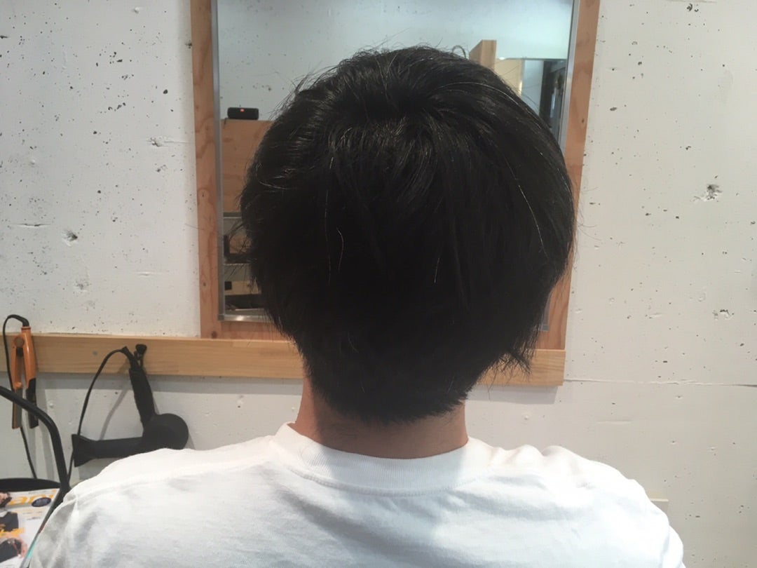 横の髪が膨らむ男性にオススメ★ 神戸市灘区 ハネるまとまらない髪をカットで年間1200人解決する美容室グラニーコ 山本なみ子のブログ