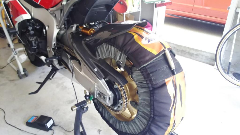 タイヤウォーマーを入手 | CBR1000RR SP（SC59） と リターンライダー
